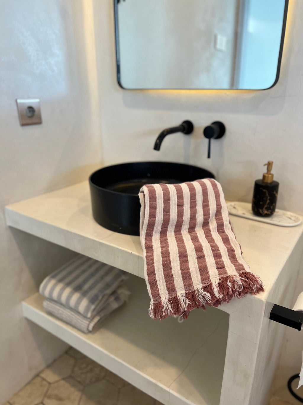 Melody Peshtemal Towel – Handwoven Turkish Hammam Towel in Bordeaux